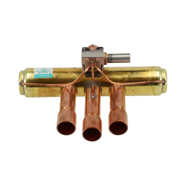 Remeha 4-way valve for outdoor unit AWHP 11-16 MR-2 + TR-2 7614309